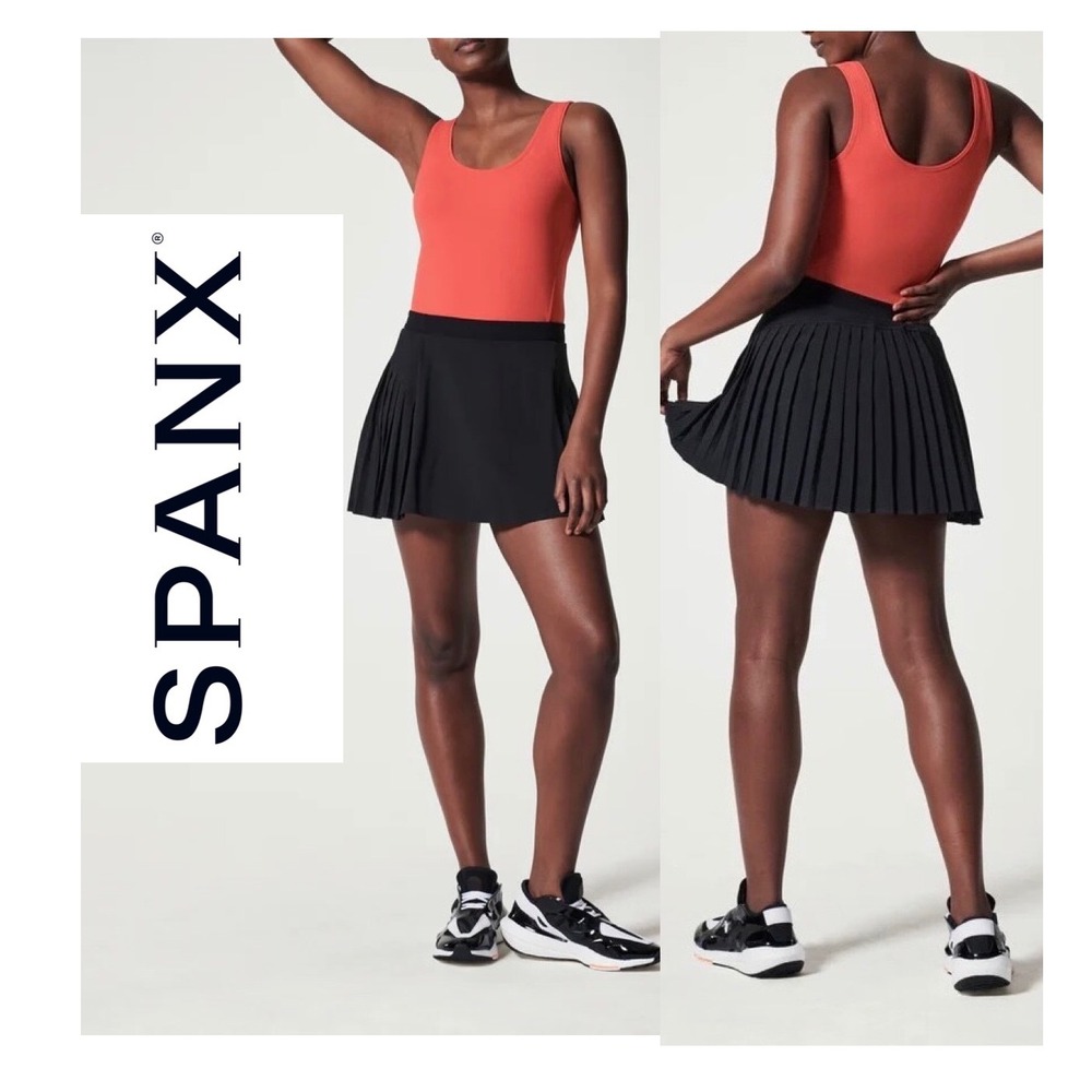 Spanx Get Moving Pleated Skort Very Black Active Tennis Golf Skirt 50273R Small